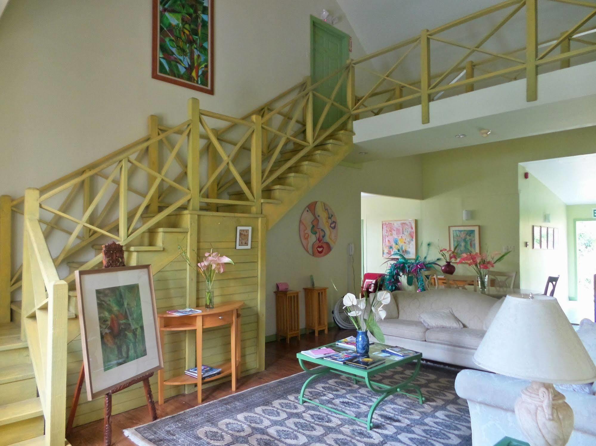Heritage Inn Trinidad Belmont Kültér fotó